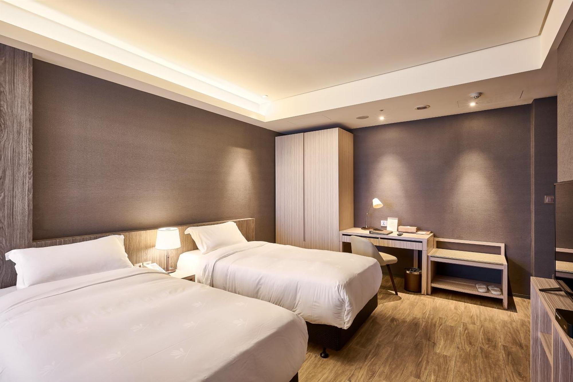 לודונג Cuncyue Hot Spring Resort חדר תמונה Deluxe Room