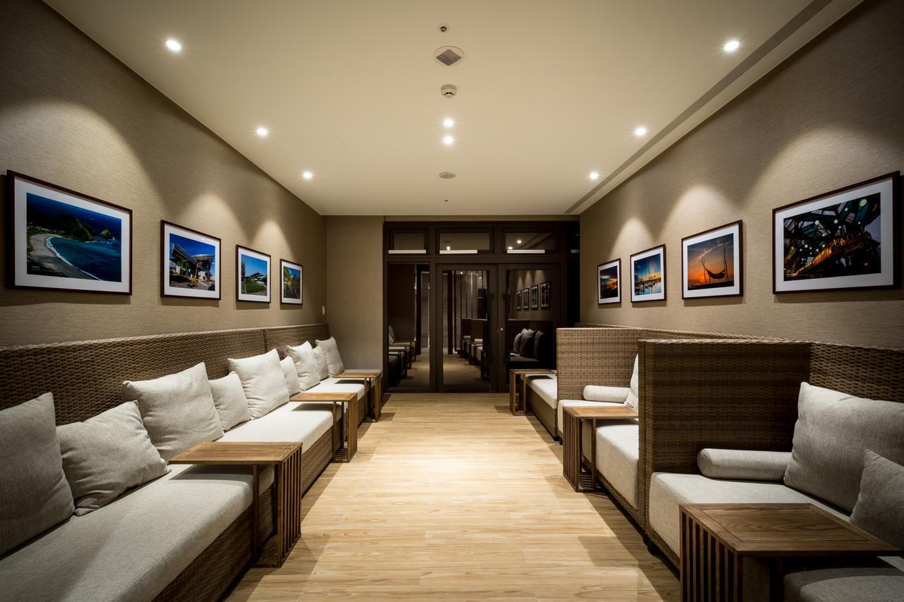 לודונג Cuncyue Hot Spring Resort מראה חיצוני תמונה The lounge at the airport